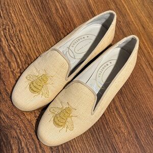 Stubbs & Wootton Cream Loafers with Gold Bee Embroidery